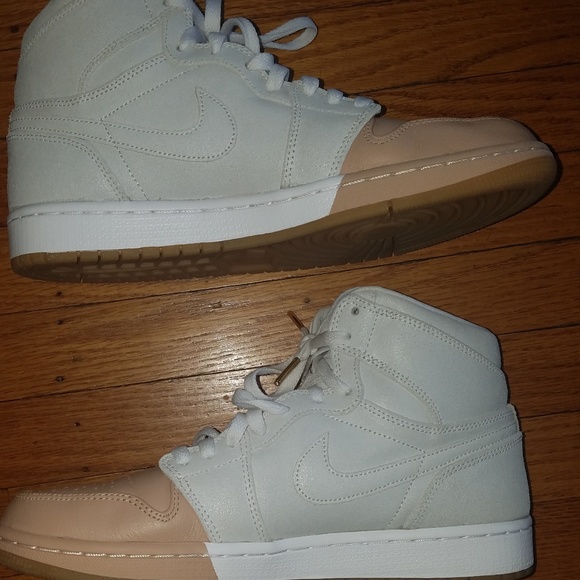 Air Jordan 1 Retro High Tan Toe White/Gold - 10.5 - Picture 2 of 7